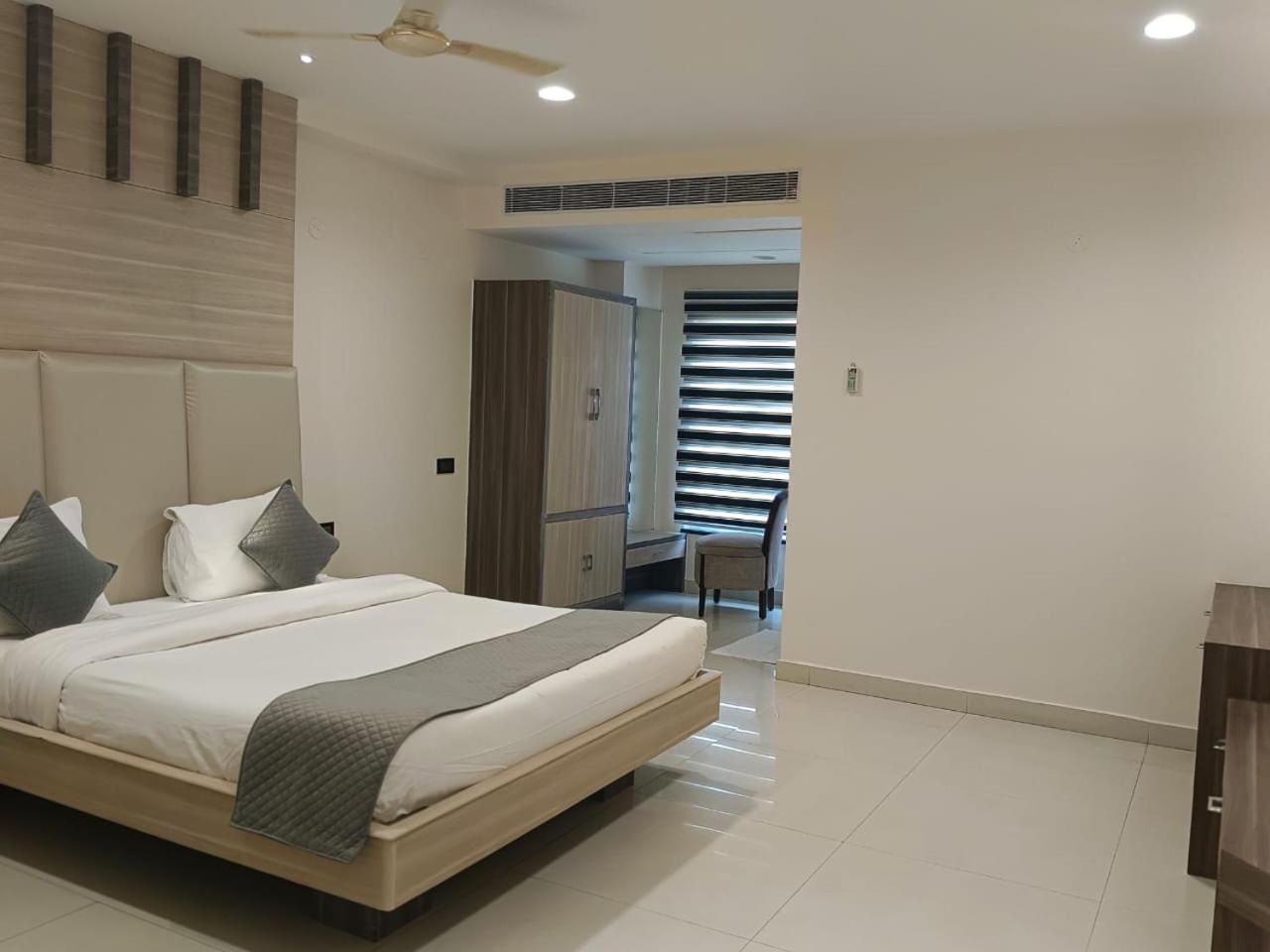 Pt Moolraj Residency Hotell Una  Exteriör bild